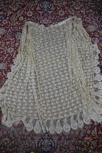 Antikes besticktes Spitzen-Bustle-Überkleid, 1880er Jahre
