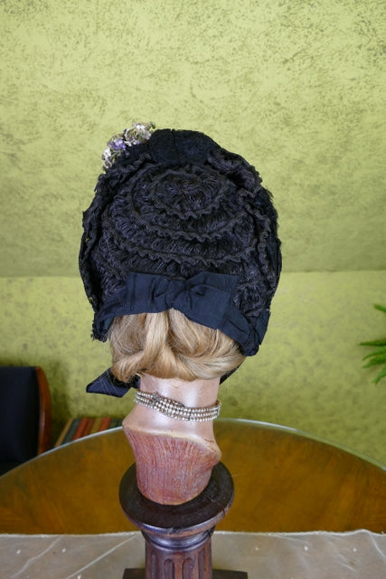 Vergissmeinnicht-Haube, 1880er Jahre