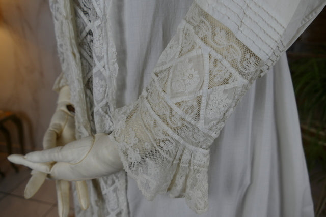 Boudoir-Gewand, Amerika, ca. 1877