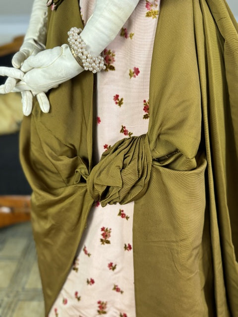 Mmes CONSTANCE &amp; HERMENCE Abendkleid, Paris, ca. 1888