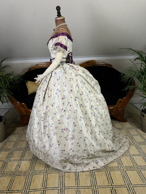 Antikes Seidenabendkleid mit Tagesoberteil, ca. 1864