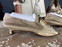 Bestickte Rokoko-Schuhe, ca. 1790
