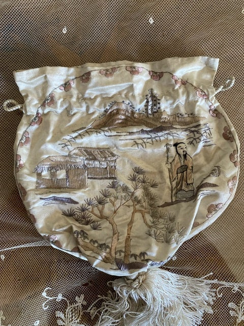 Bestickte japanische Seidentasche, ca. 1900