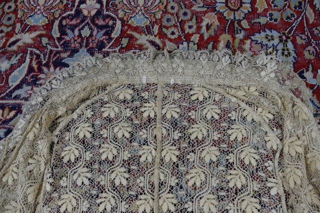 Antikes besticktes Spitzen-Bustle-Überkleid, 1880er Jahre