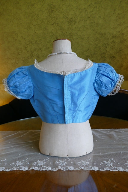 Mieder-Reifrockkleid, 1850er Jahre