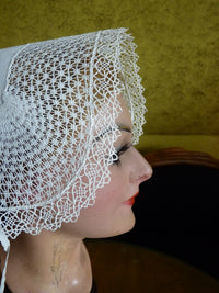 Antique French lace bonnet, Alsace, very good condition