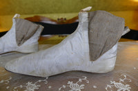 Dehnbare Seidenstiefel, ca. 1852