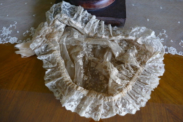 Boudoir-Haube, England, 1920er Jahre