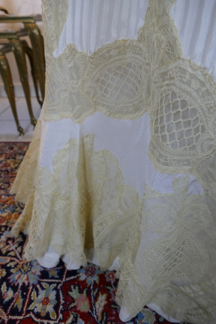 Antikes edwardianisches Kleid von 1901 – MACHARET New York & Paris Zweiteiliges Ensemble aus Seide und Spitze
