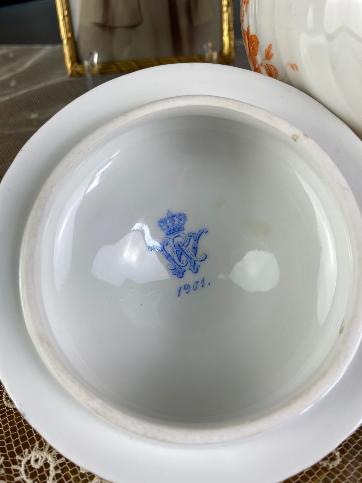 Neuosier-Warmwasserkanne, Kaiser Wilhelm II., datiert 1901 + 1911