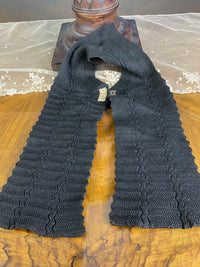 BRADLEY Antique Muffler, ca. 1910 – Gestrickter Baumwoll-V-Ausschnittschal mit Druckknopfverschluss