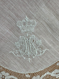 KÖNIGLICHES Spitzentaschentuch mit Hochzeitsmonogramm MIR, aus dem Nachlass der Herzogin Maria Immakulata von Württemberg, geborene Erzherzogin von Österreich, 1900