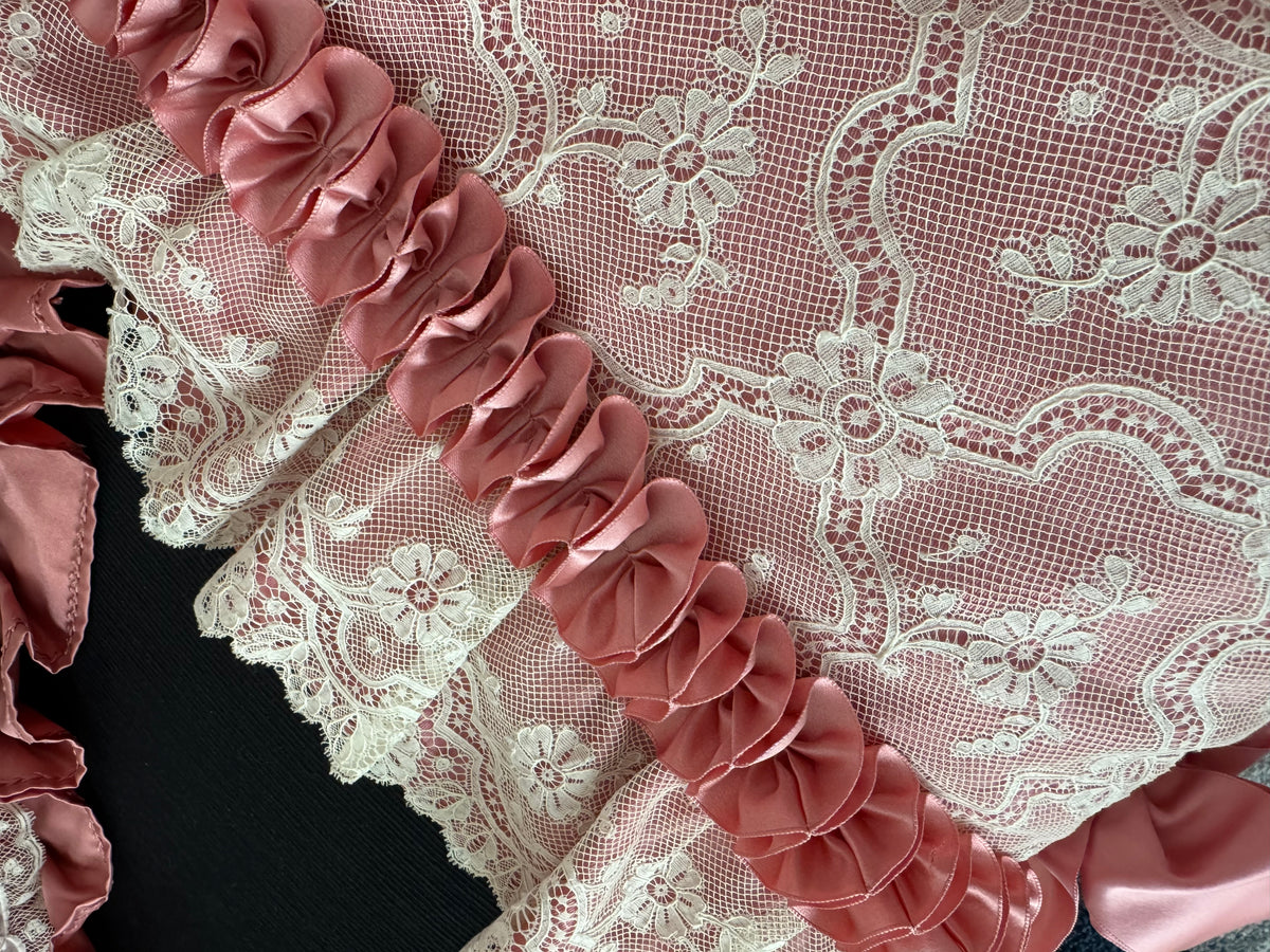 KÖNIGLICHE Boudoir-Dekodecke, aus dem Besitz der Herzogin Maria Immakulata von Württemberg, geborene Erzherzogin von Österreich, 1900