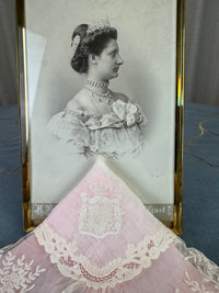 ROYAL Spitzentaschentuch mit Wappen aus Österreich-Toskana, ca. 1860