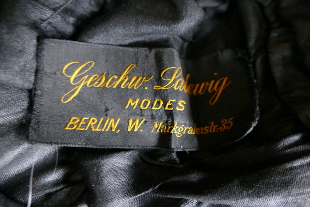 GESCHWISTER LADEWIG Motorhaube, Berlin, ca. 1890