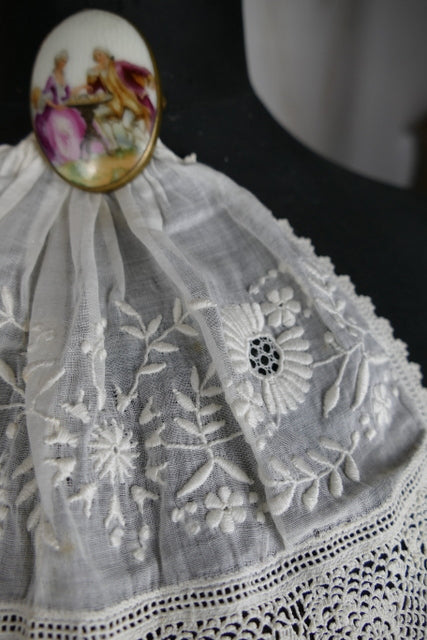 Antique Irish lace jabot with embroidered white muslin, early 20th century, delicate lace border