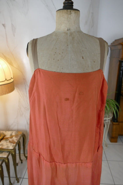 Antikes Samt-Tageskleid, ca. 1923 – Perlenstickerei & Details aus transparentem Crêpe