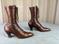 Hohe Schnürstiefel aus Leder, ca. 1900