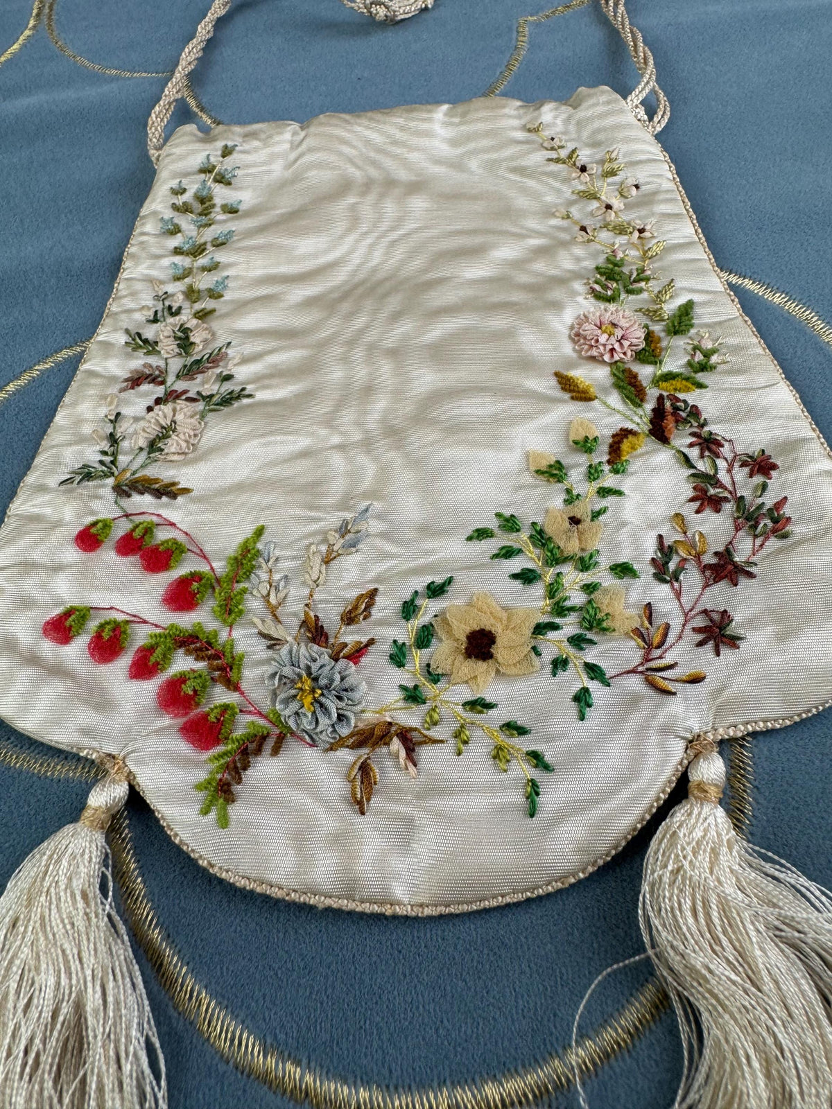 Bestickte Biedermeier-Tasche, England, ca. 1820-1830