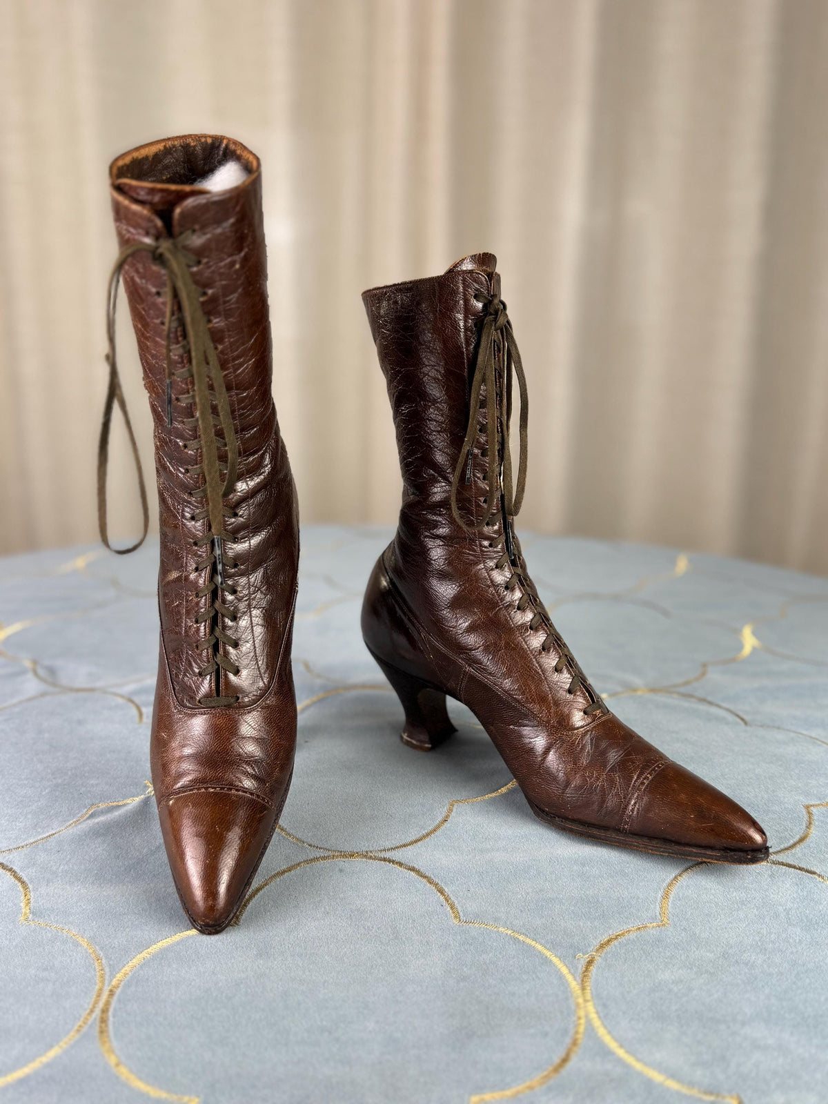 Hohe Schnürstiefel aus Leder, ca. 1900