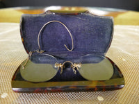 Brille mit Etui, ca. 1890