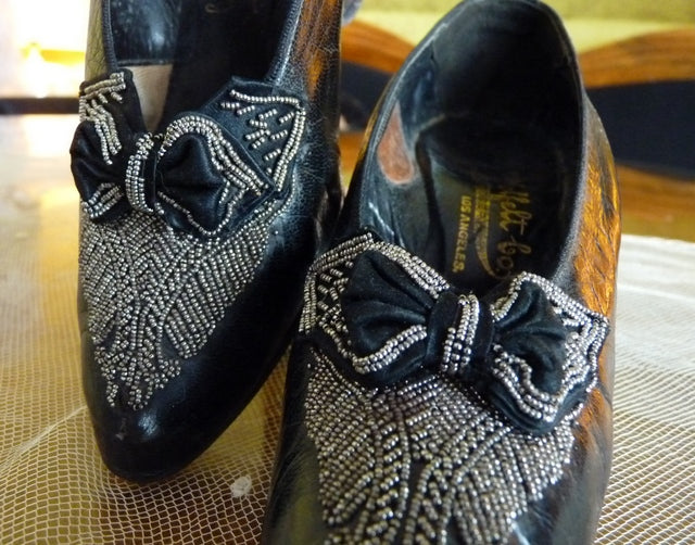 CH WOLFELT Co. Abendpumps einer jungen Dame, ca. 1904