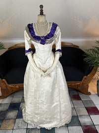 SCOTT Antikes Abendkleid aus Seide, Liverpool, ca. 1890