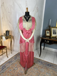 1912 pink wild silk dress with lace collar, chiffon sleeves and decorative buttons, antique Edwardian gown