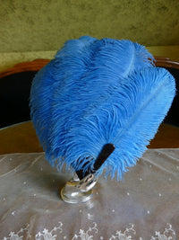 Blau schattierter Fächer aus Straußenfedern, 1920er Jahre