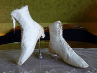 Sportliche Schnürstiefel aus Baumwollsatin, ca. 1875