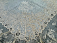 Taschentuch einer Adligen, Spanien, ca. 1830-1840