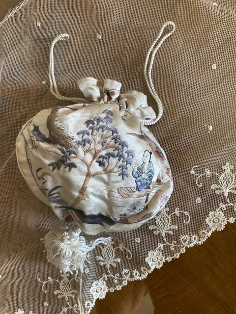 Bestickte japanische Seidentasche, ca. 1900