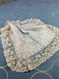 Taschentuch einer Adligen, Spanien, ca. 1830-1840