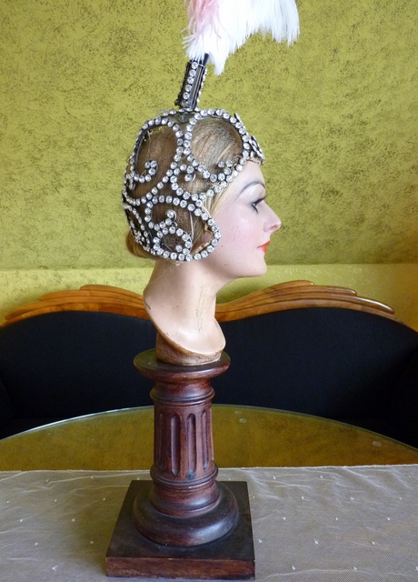 Gold elfenbeinweiß Feder Turban Kopfbedeckung 1920s Jahre Flapper Vintage Glocke 