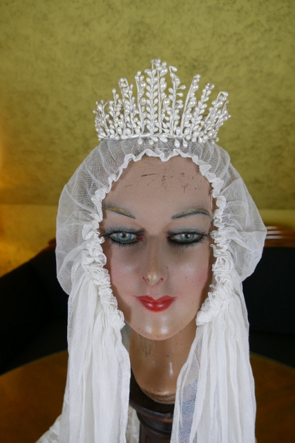 antique wax crown