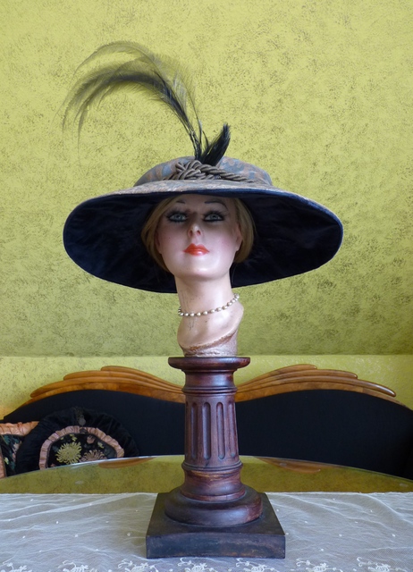 antique hat 1912