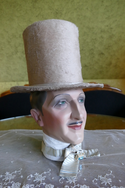 antique top Hat 1845