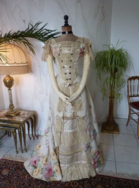 antique evening gown Henriette Tissier 1895