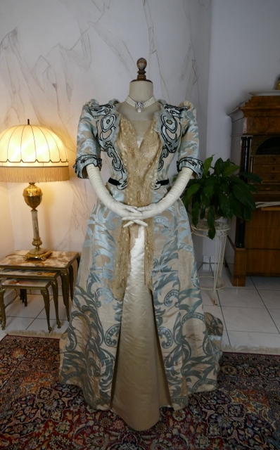 antique BEER dress 1905