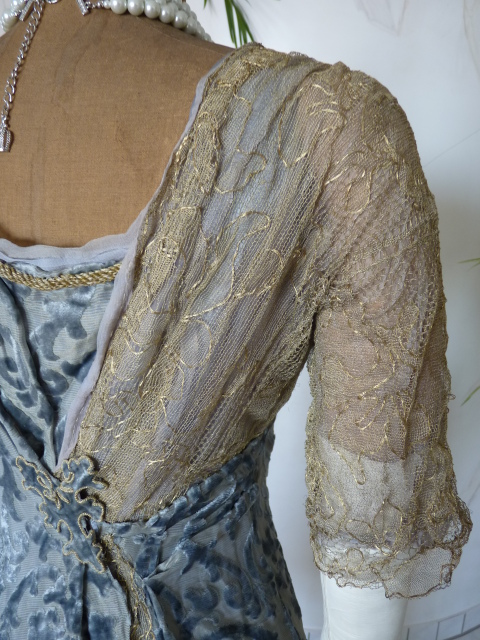 Majestic Ball Gown, ca. 1909 - www.antique-gown.com