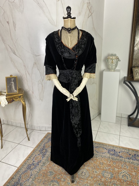 antique walking dress 1910