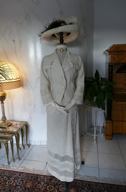 antique walking dress 1912