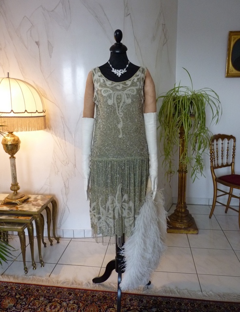 antique flapper dress 1925
