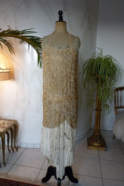antique flapper dress 1920