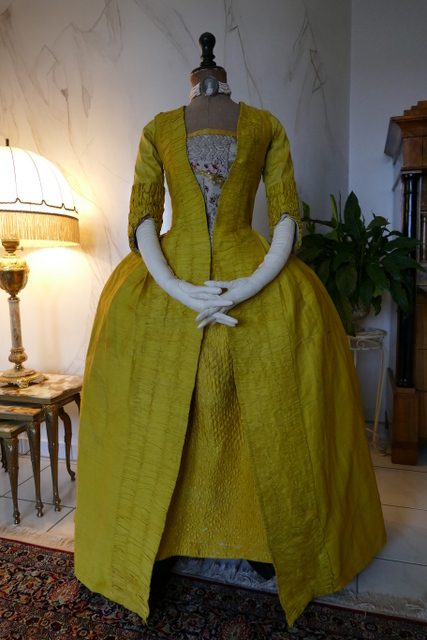 14 antique robe a la francaise 1760