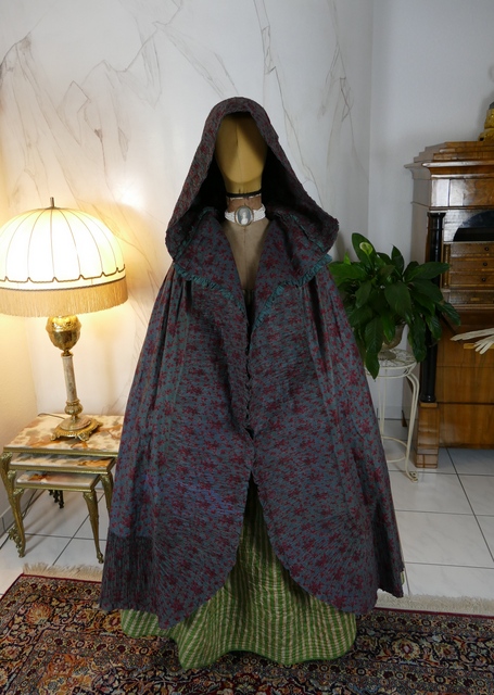 antique hooded cape 1790