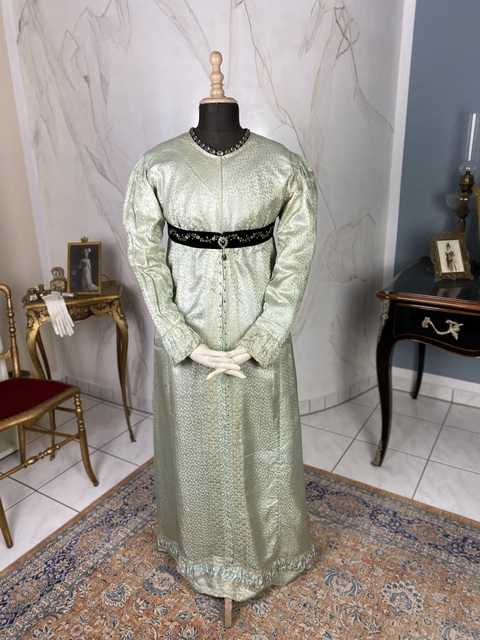 antique dress 1815