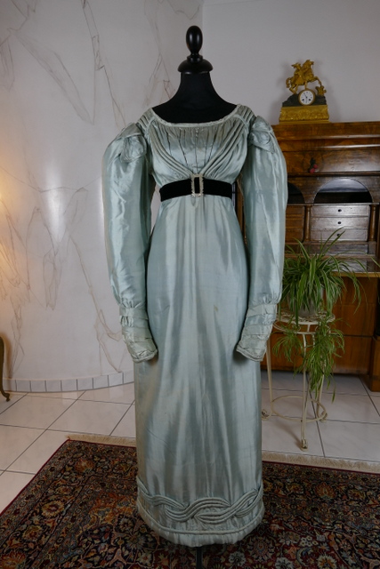 antique regency dress 1818