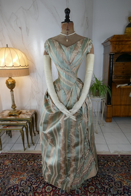 Bondeaux Soeurs Dress 1889
