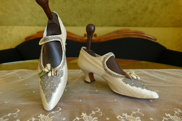 antique wedding boots 1906